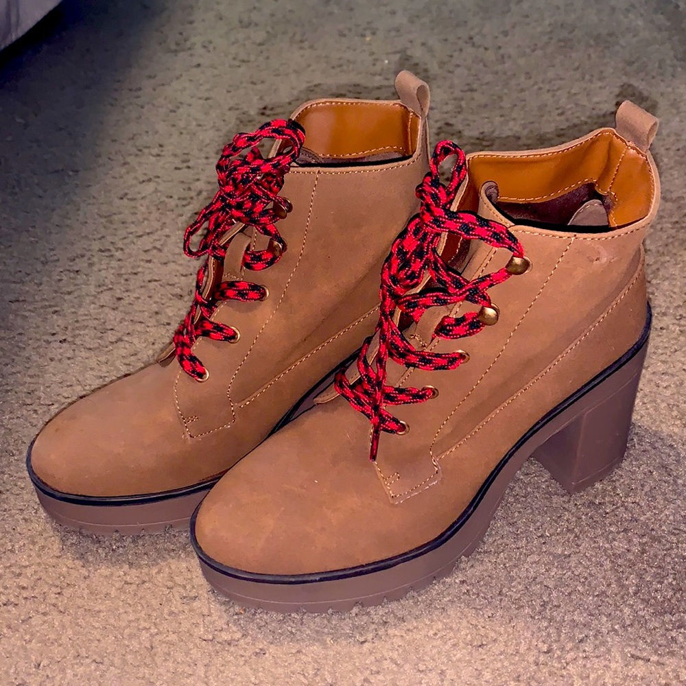 Heeled work boots